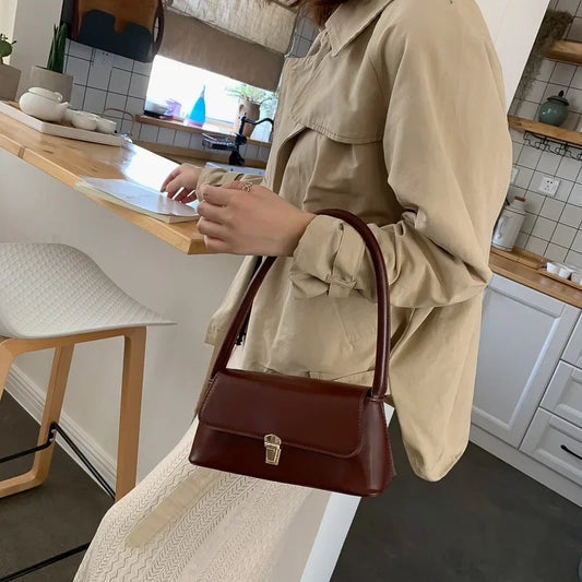 Chic Everyday Crossbody Bag